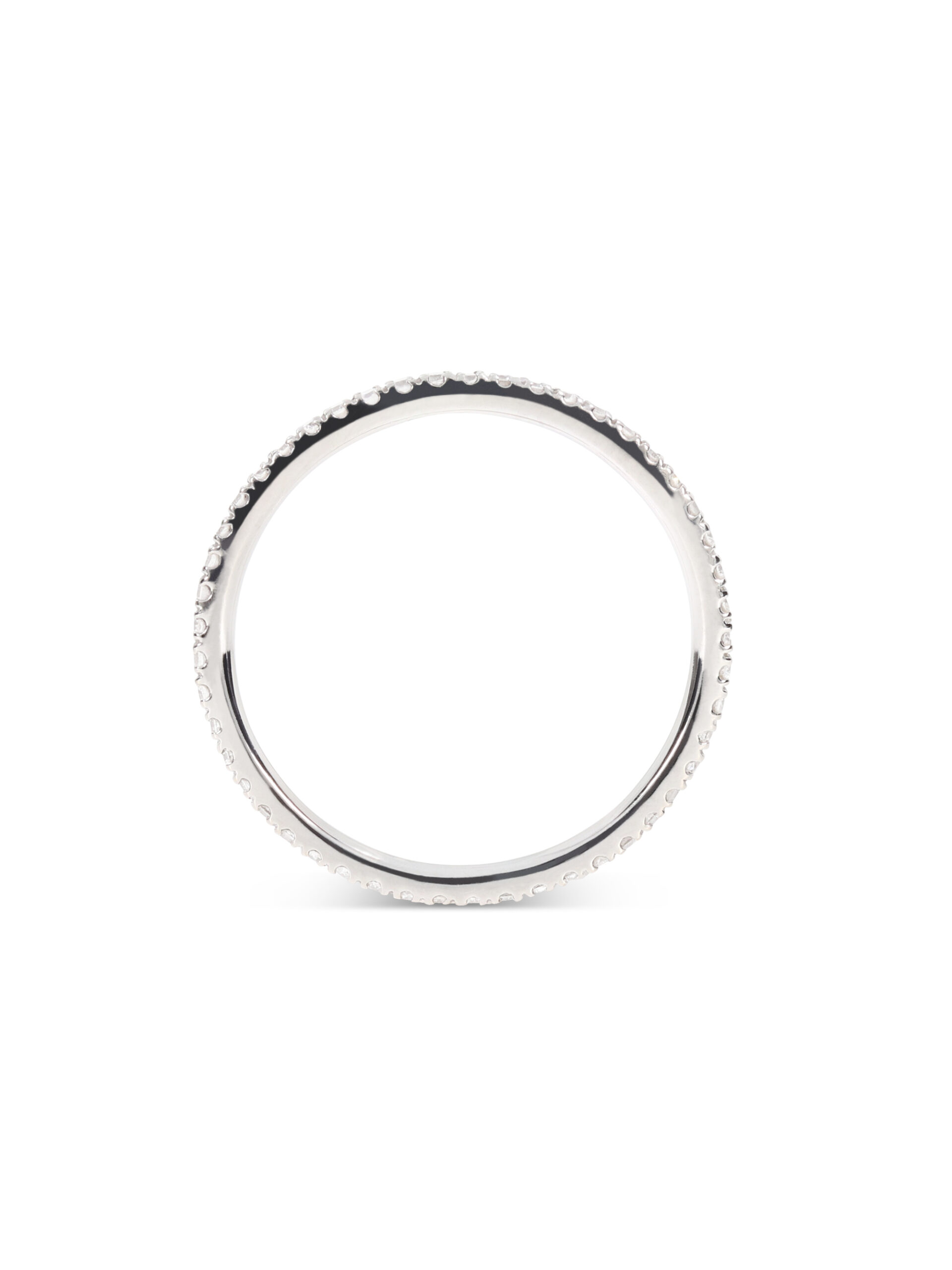 Ein Memoire-Ring in Weißgold 750/- bzw. 18 kt. rundum mit Brillanten besetzt.