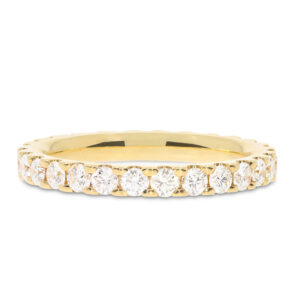 Ein Memoire-Ring in Gelbgold 750/- mit rundum weißen Brillanten