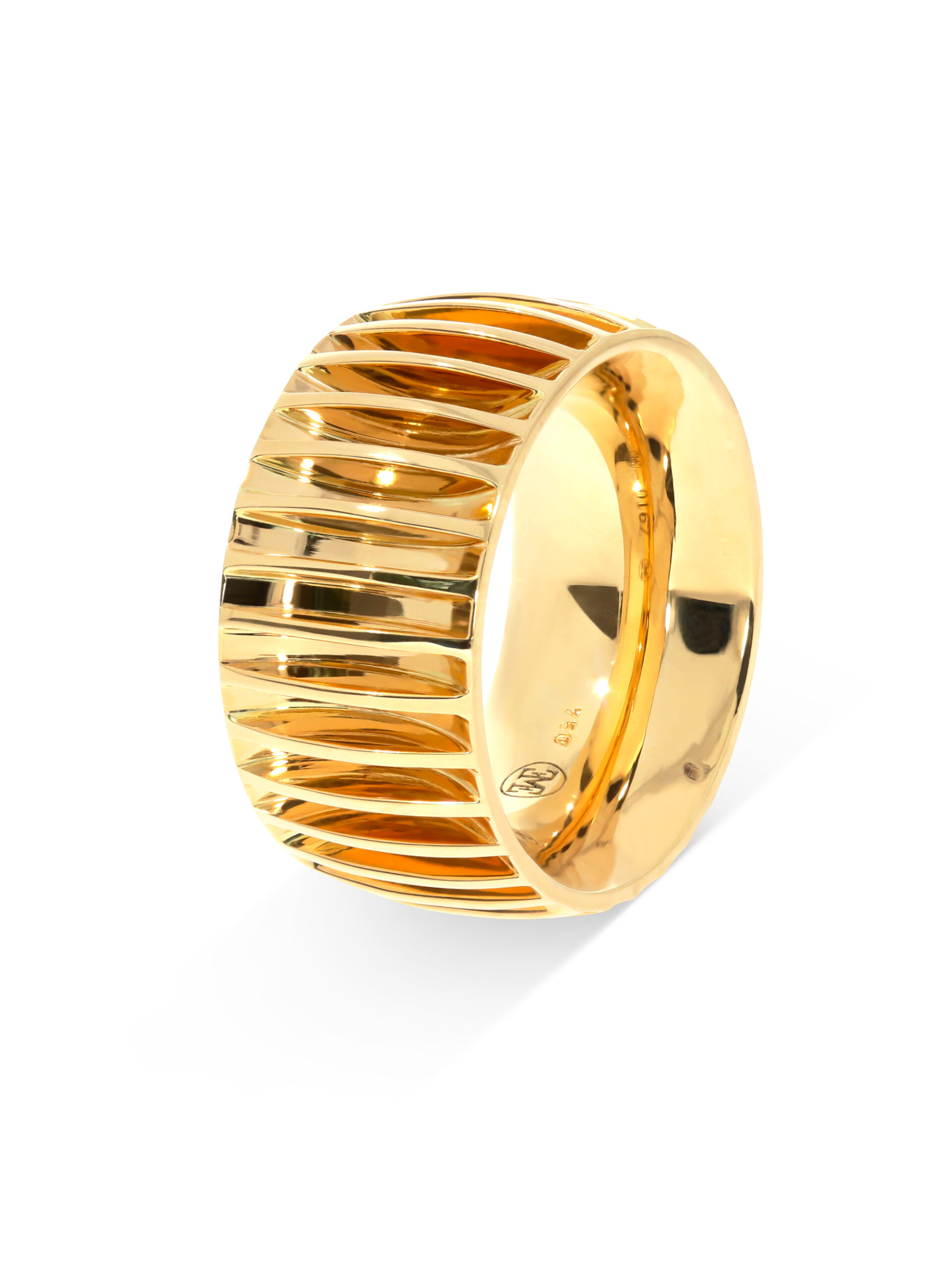 Ein breiter Ring in besonderem Design in Gelbgold 750/- bzw. 18 kt.