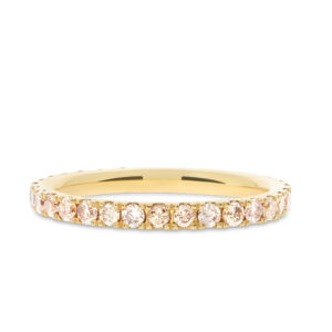 Ein Memoire-Ring in Gelbgold 750/- mit rundum braunen Brillanten