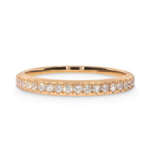 Ein Memoire-Ring in Roségold 750/ -, der komplett mit Brillanten gefasst ist.