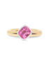 Dieser Ring in Roségold 750/- mit einem pinken Spinell in einer Fassung aus Weißgold 750/- kann mit mehreren Ringen zusammengesteckt werden.