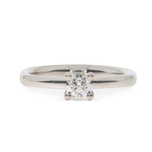 Ein Verlobungsring in Platin 950/- mit einem Brillanten 0,30 ct.