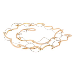Collier gedreht in 750/- Roségold und 950/- Platin