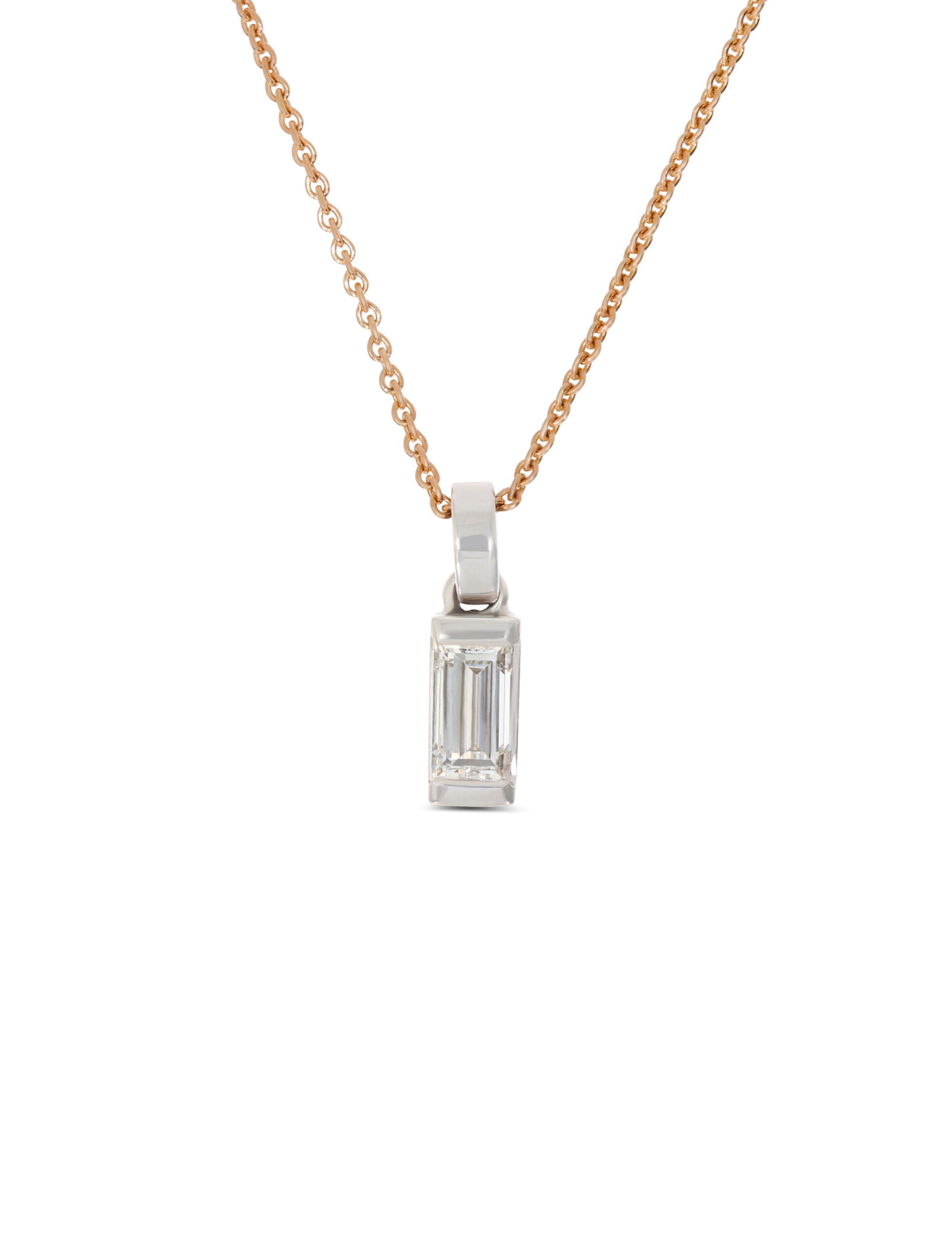 Ein klassischer Anhänger in Weißgold 750/- mit einem Baguette-Diamanten