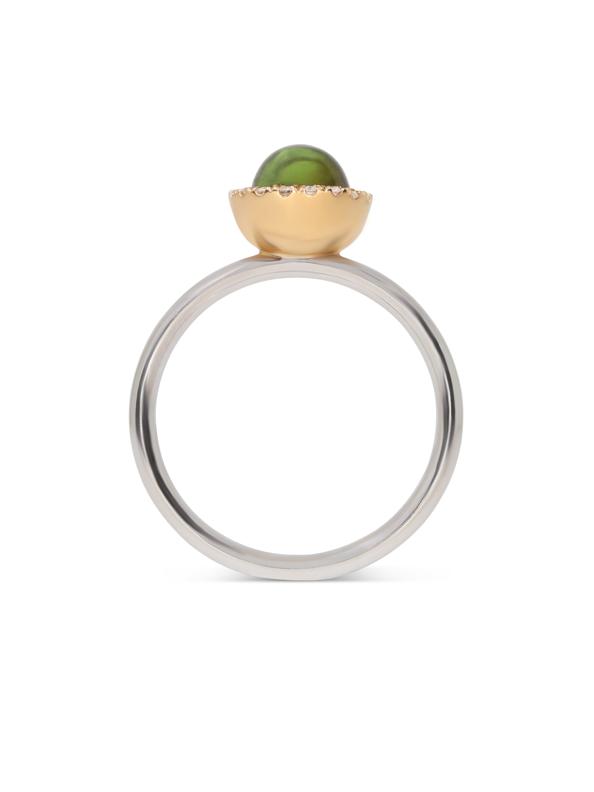 Ein Ring in Weißgold 750/- mit einem Turmalin umschlossen von Brillanten.